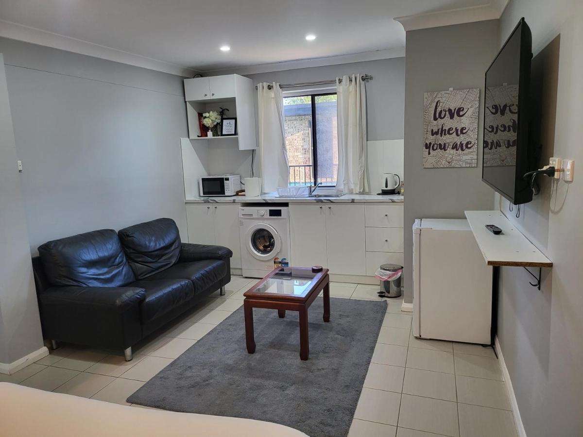 T&V Suites Windsor Eksteriør bilde