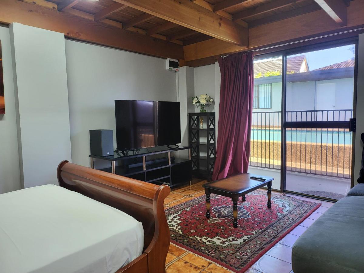 T&V Suites Windsor Eksteriør bilde