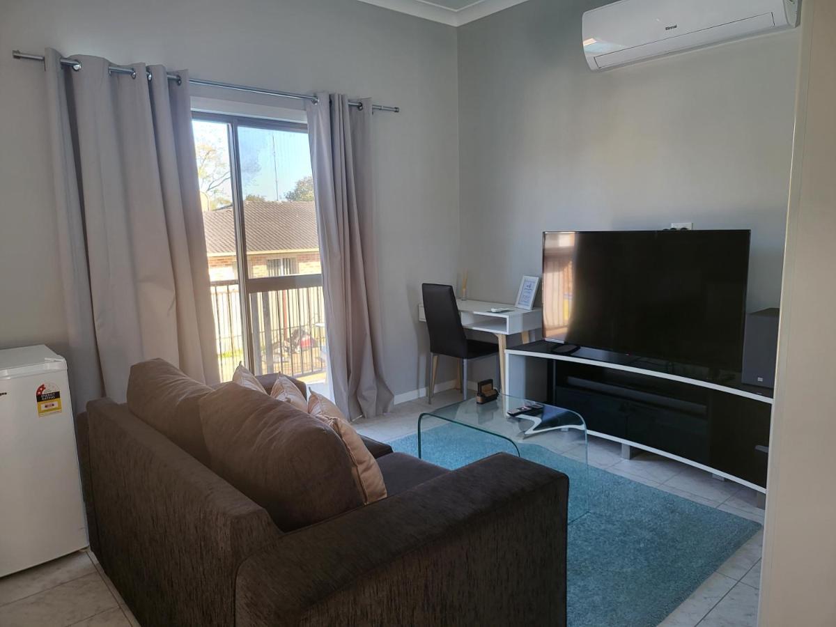 T&V Suites Windsor Eksteriør bilde