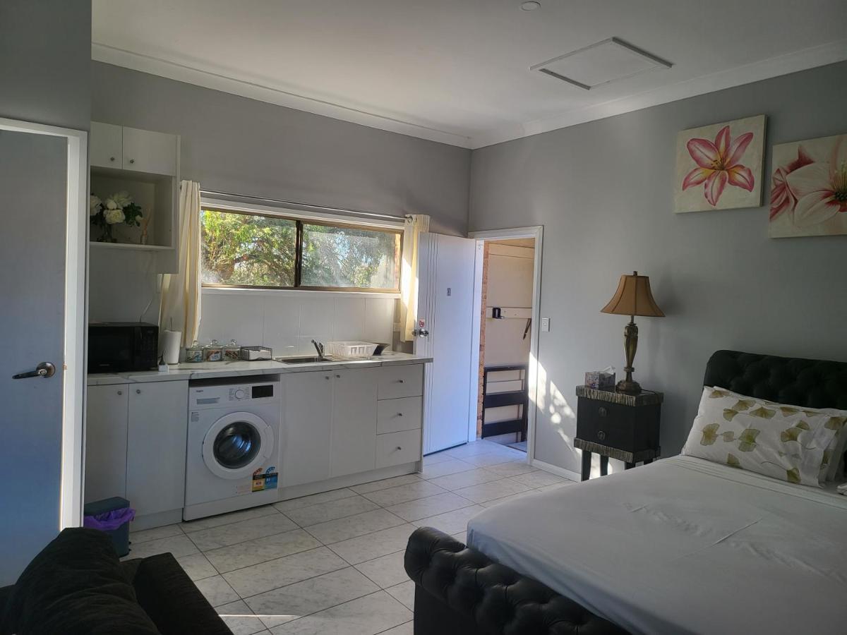 T&V Suites Windsor Eksteriør bilde